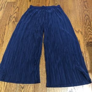 This sparkly trouser pant size 8/9